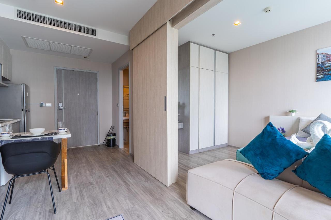 חוף ג'ומטיין Aeras Beachfront Condominium מראה חיצוני תמונה
