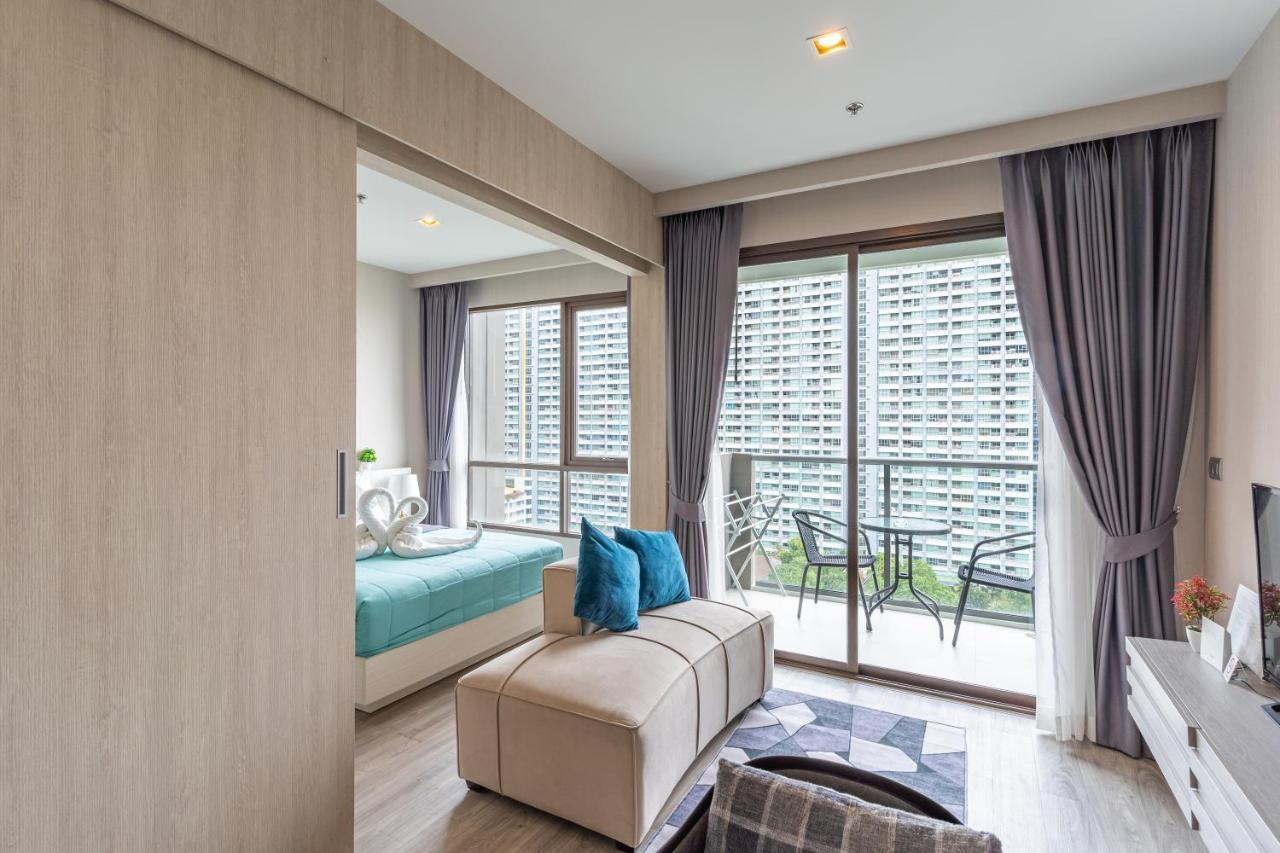 חוף ג'ומטיין Aeras Beachfront Condominium מראה חיצוני תמונה