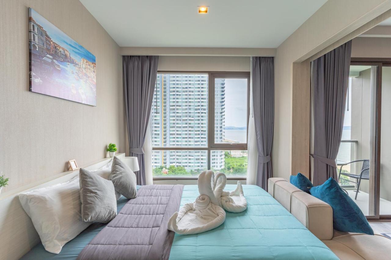 חוף ג'ומטיין Aeras Beachfront Condominium מראה חיצוני תמונה