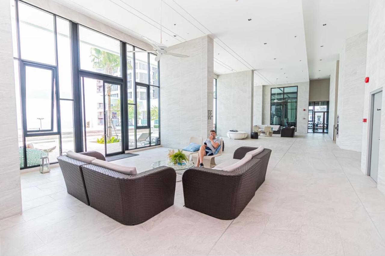 חוף ג'ומטיין Aeras Beachfront Condominium מראה חיצוני תמונה