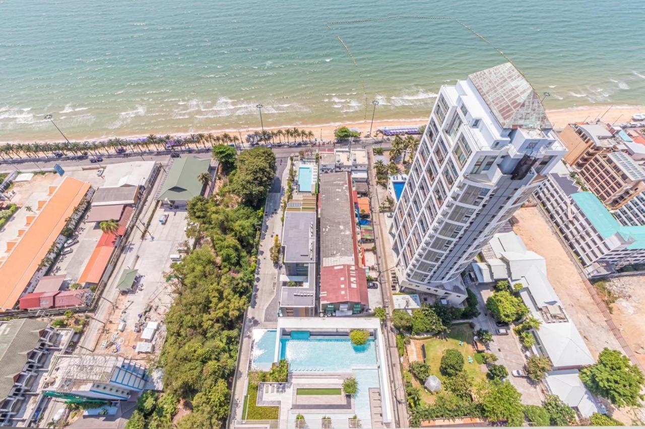 חוף ג'ומטיין Aeras Beachfront Condominium מראה חיצוני תמונה