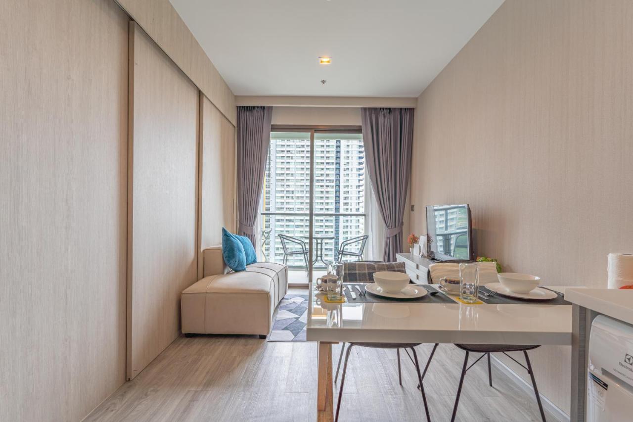 חוף ג'ומטיין Aeras Beachfront Condominium מראה חיצוני תמונה